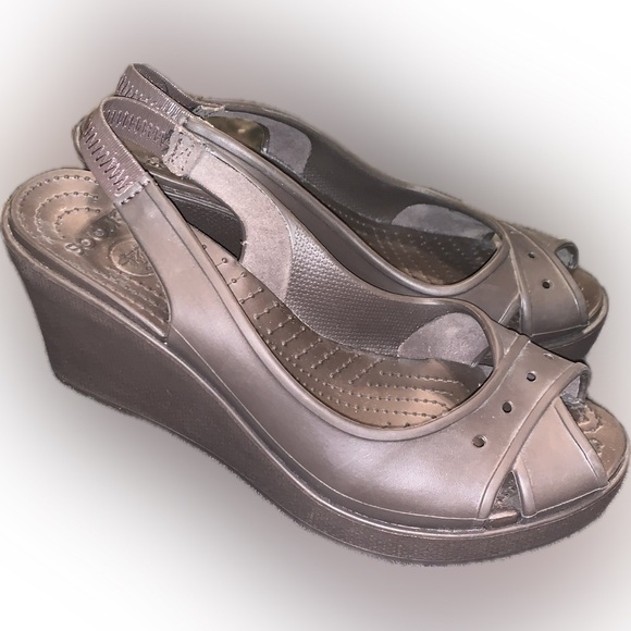 Crocs Farrah Chocolate Brown Slingback Foam Wedge Peep Toe Sandals Heels 10 W - Picture 1 of 8
